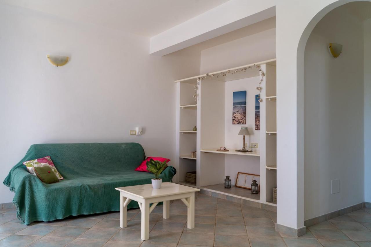 Lovely Beach Front Apartment In Santa Maria Kültér fotó