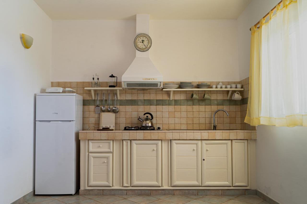 Lovely Beach Front Apartment In Santa Maria Kültér fotó